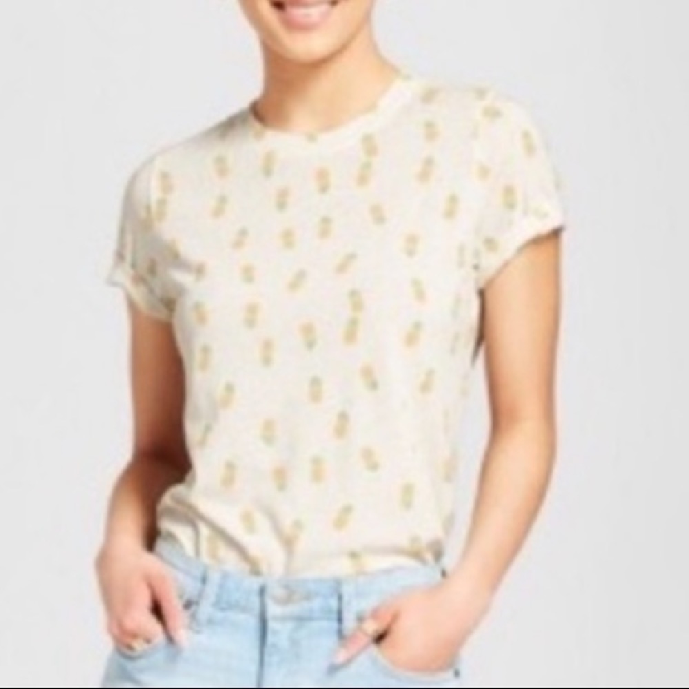 Zoe + Liv Pineapple Tee Shirt XL